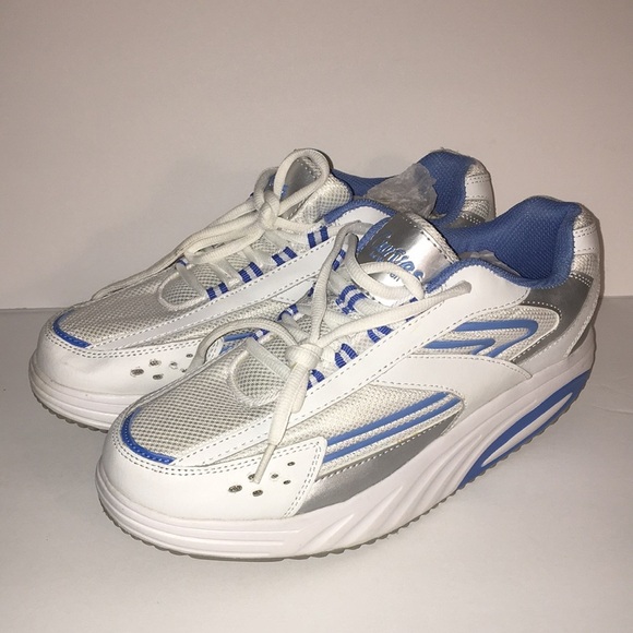 Curves Rocker Leather Sneakers for Women - Picture 1 of 9